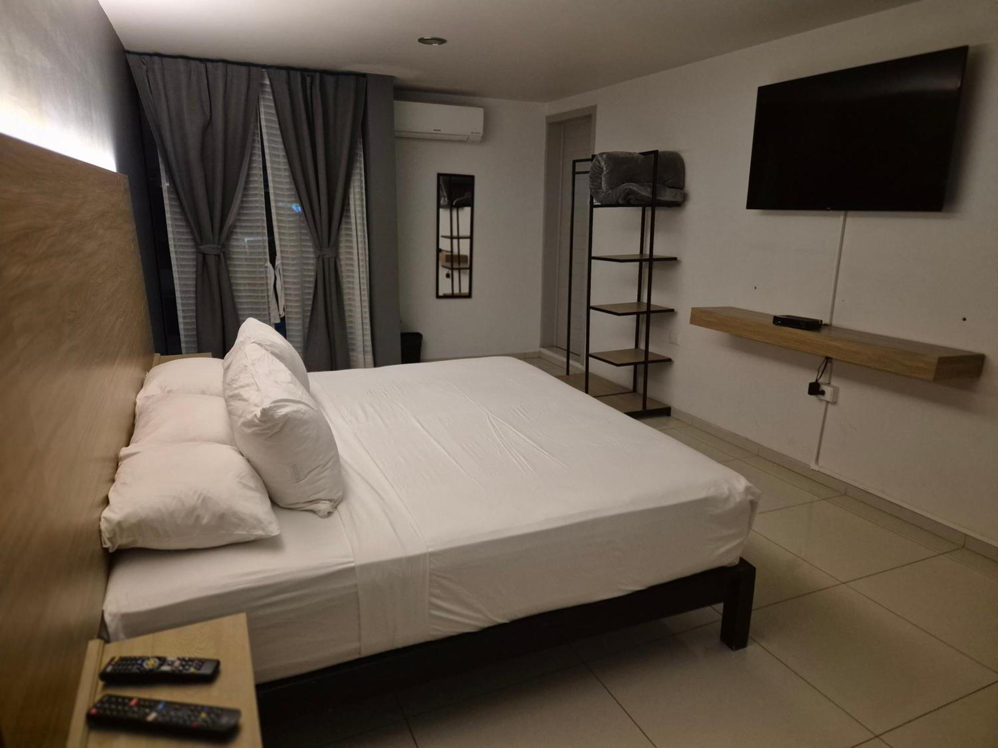 Casa Galeana Centro Con Estacionamiento Privado