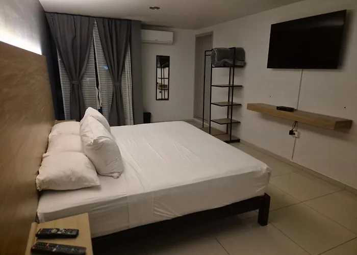 Hotel Casa Galeana Centro Con Estacionamiento Privado